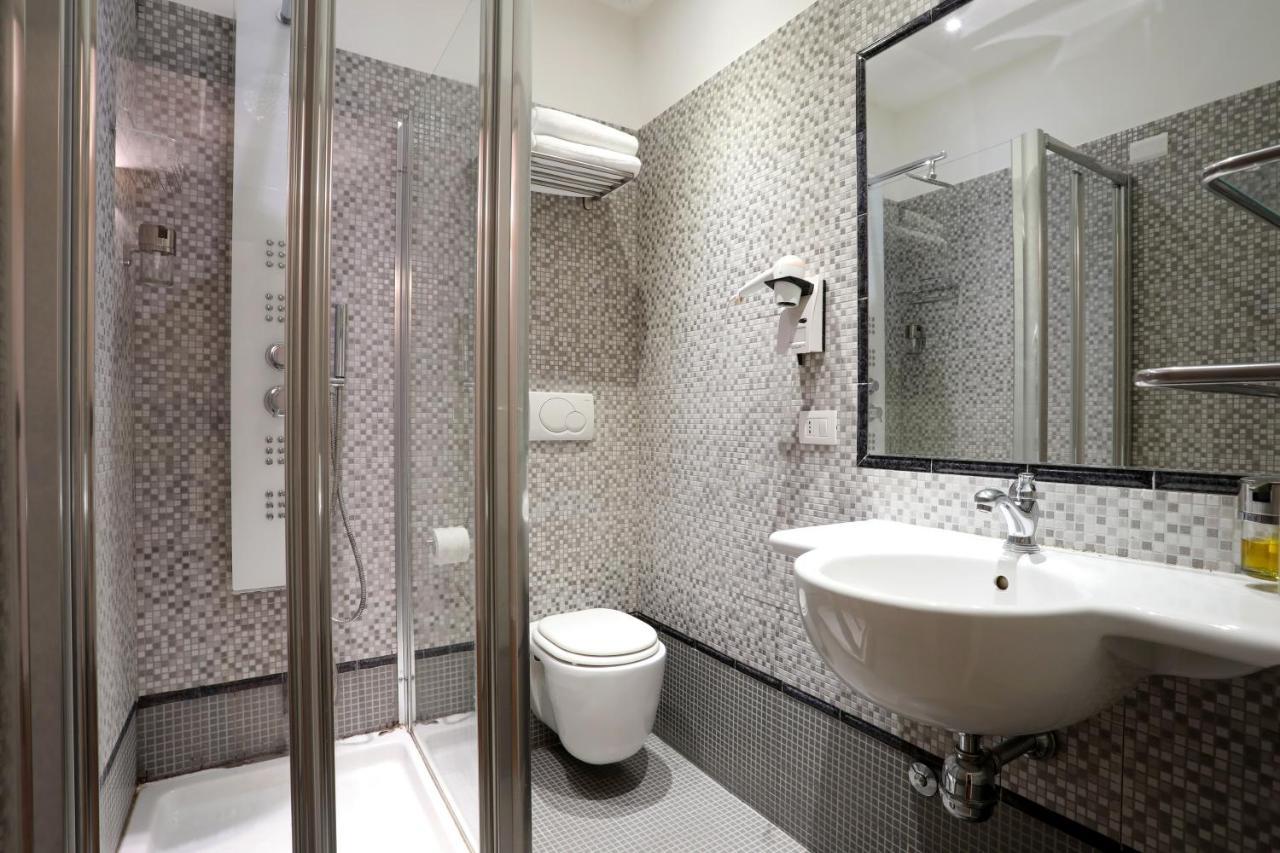 Elegant Rooms Roma - Guest House Екстер'єр фото