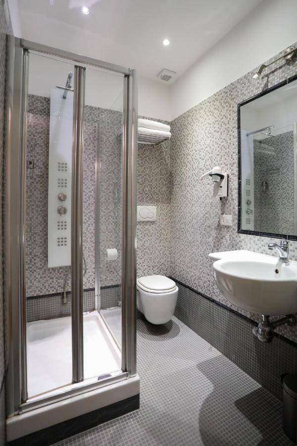 Elegant Rooms Roma - Guest House Екстер'єр фото